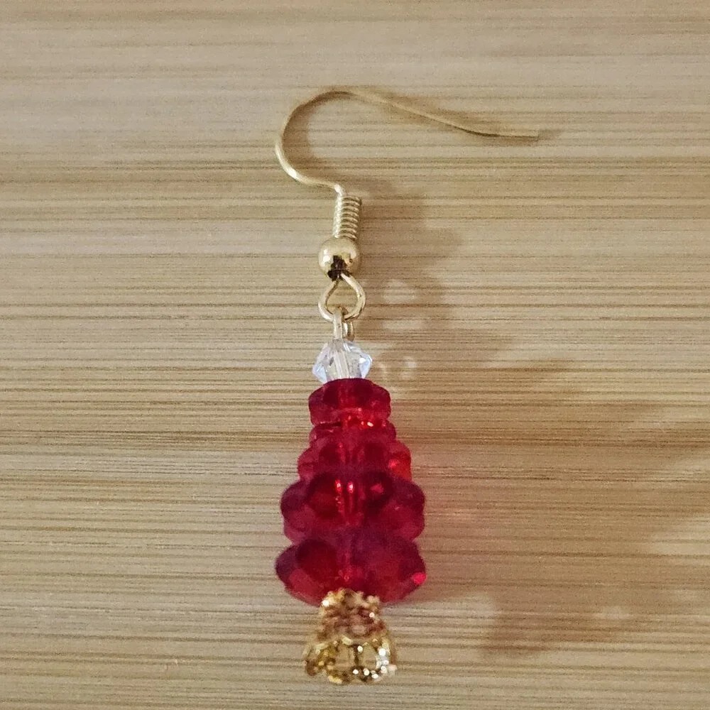 Hand Crafted Earrings Pierced Beaded Christmas Tree Red Gold